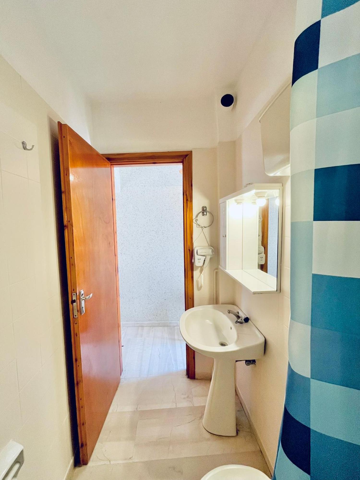 Oelia Rooms & Apartments Agia Marina  Екстериор снимка
