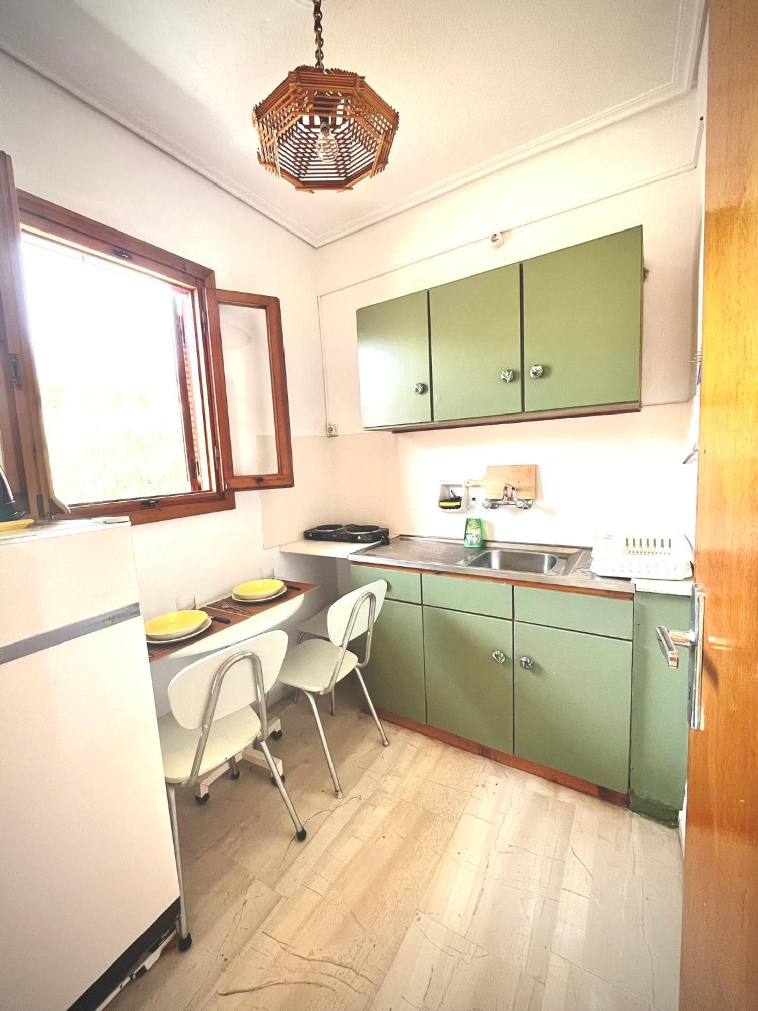 Oelia Rooms & Apartments Agia Marina  Екстериор снимка
