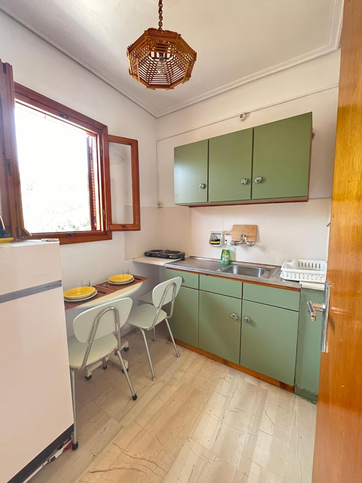 Oelia Rooms & Apartments Agia Marina  Екстериор снимка