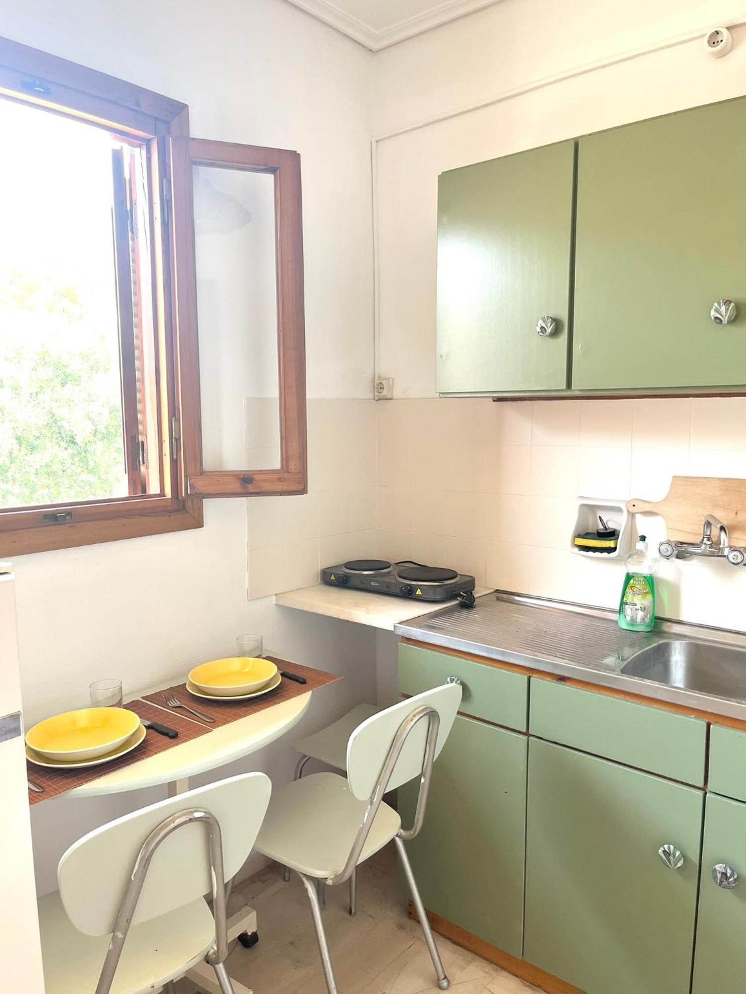 Oelia Rooms & Apartments Agia Marina  Екстериор снимка
