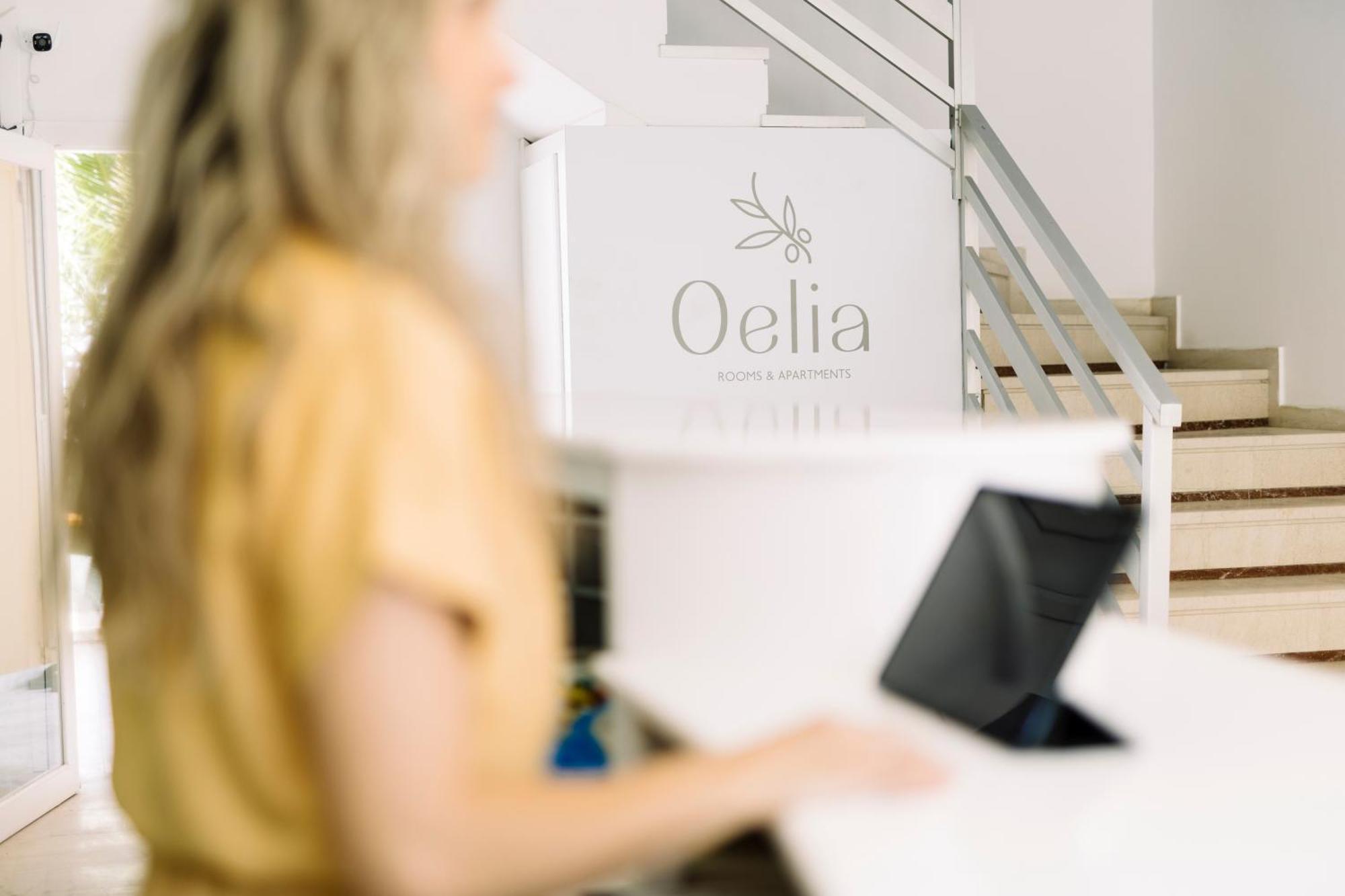 Oelia Rooms & Apartments Agia Marina  Екстериор снимка