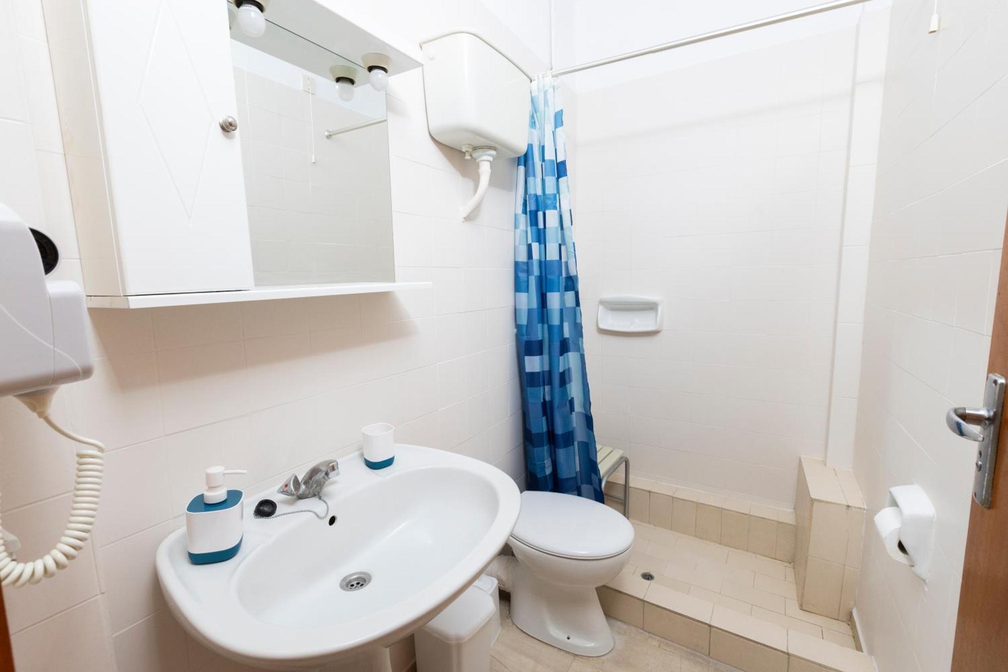 Oelia Rooms & Apartments Agia Marina  Екстериор снимка