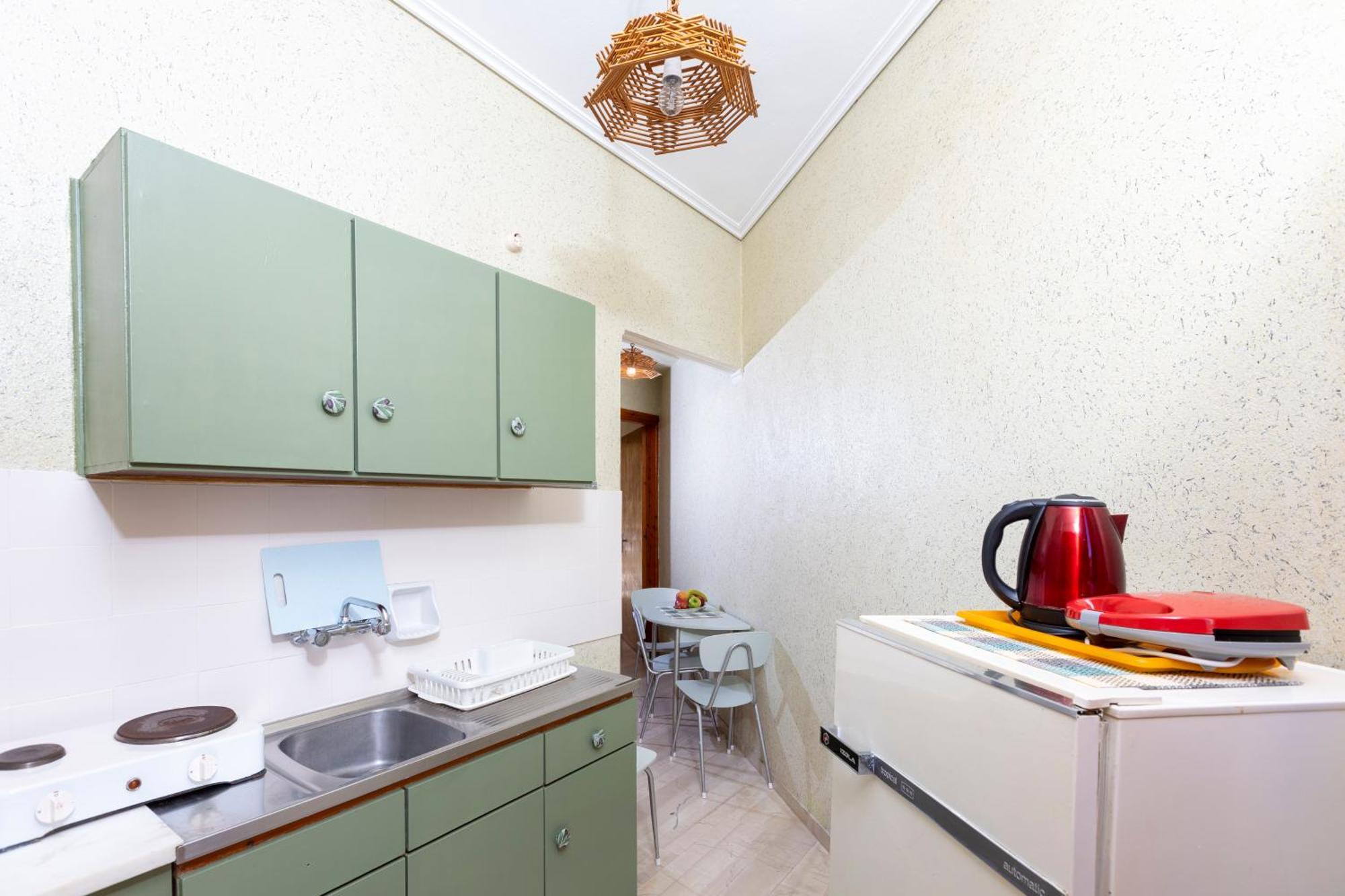 Oelia Rooms & Apartments Agia Marina  Екстериор снимка